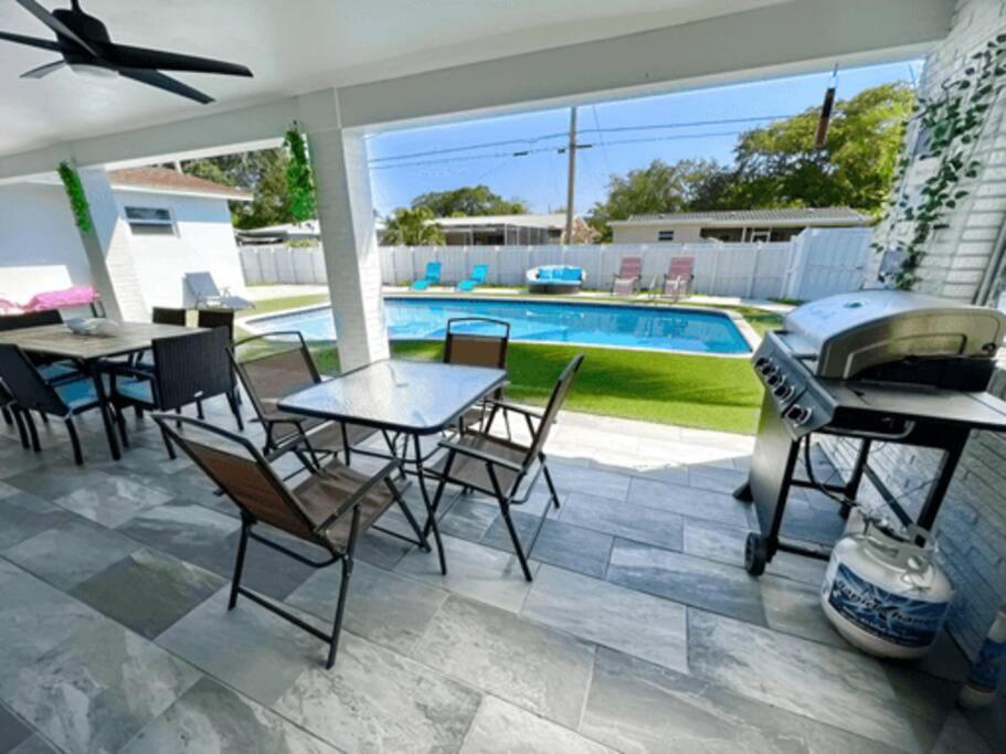 Luxurious & Modern Open Floor Plan Heated Pool Villa Hollywood Eksteriør billede
